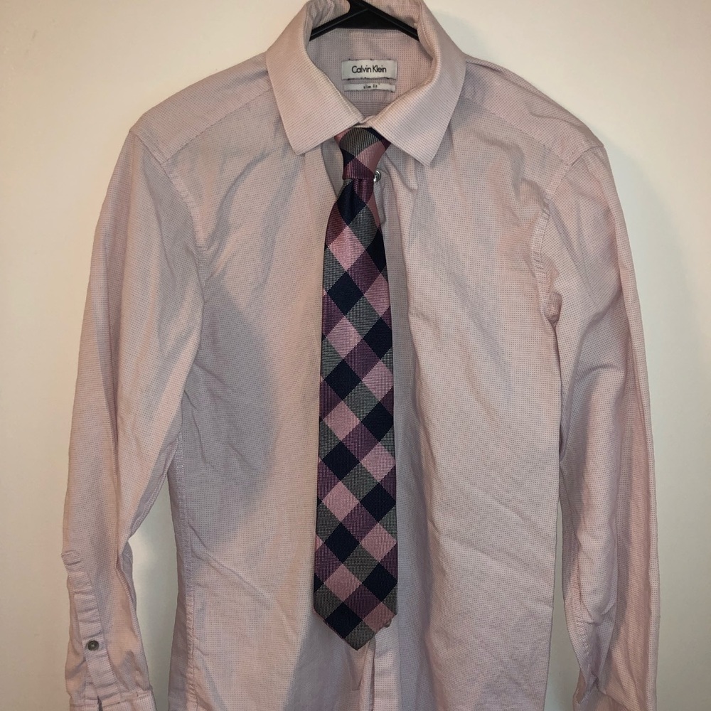 Calvin Klein Dress Shirt With Tie.